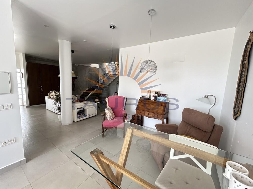 Villa for Sale in Alhaurín el Grande