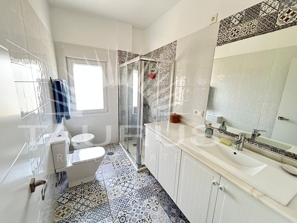 Villa for Sale in Alhaurín el Grande