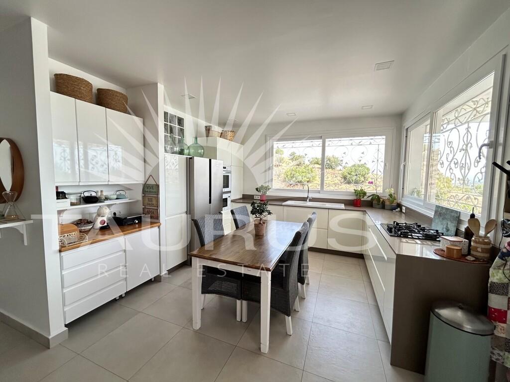 Villa for Sale in Alhaurín el Grande