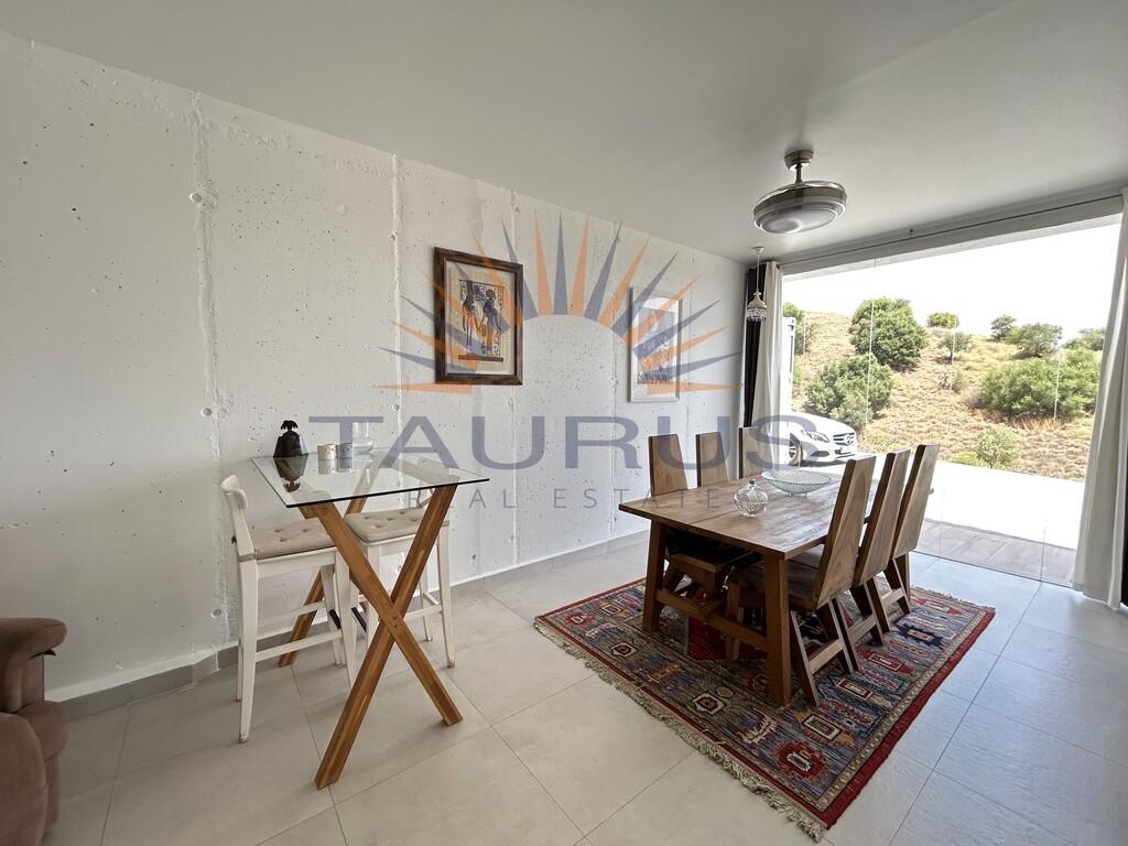 Villa for Sale in Alhaurín el Grande