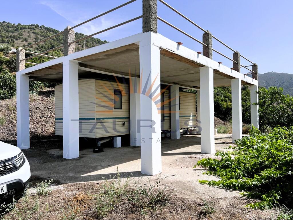 Plot for Sale in Cómpeta