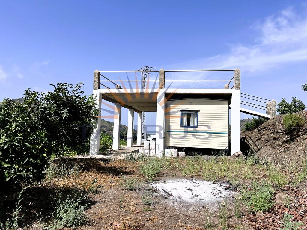 Plot for Sale in Cómpeta