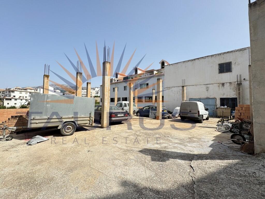 Plot for Sale in Cómpeta