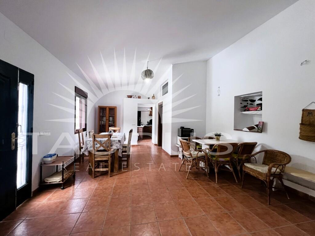 Finca en Venta en Cómpeta