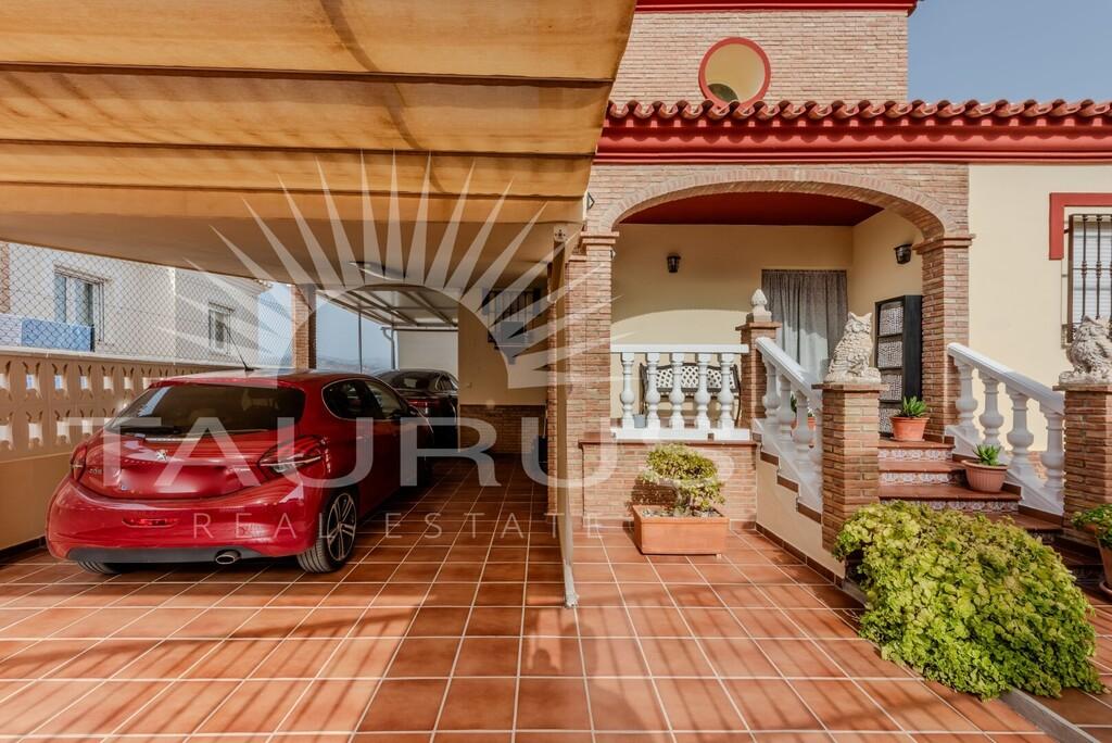 Villa for Sale in Torre del Mar