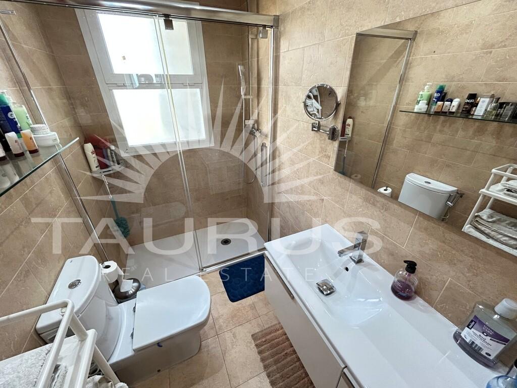 Apartment for Sale in Caleta de Vélez
