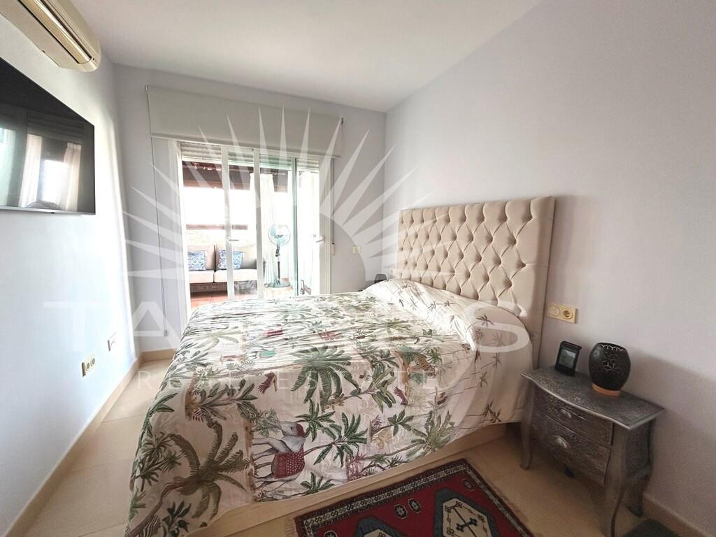 Apartment for Sale in Caleta de Vélez