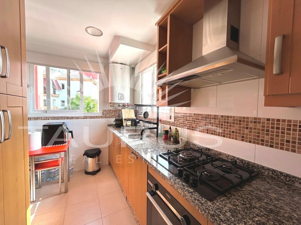 Apartment for Sale in Caleta de Vélez