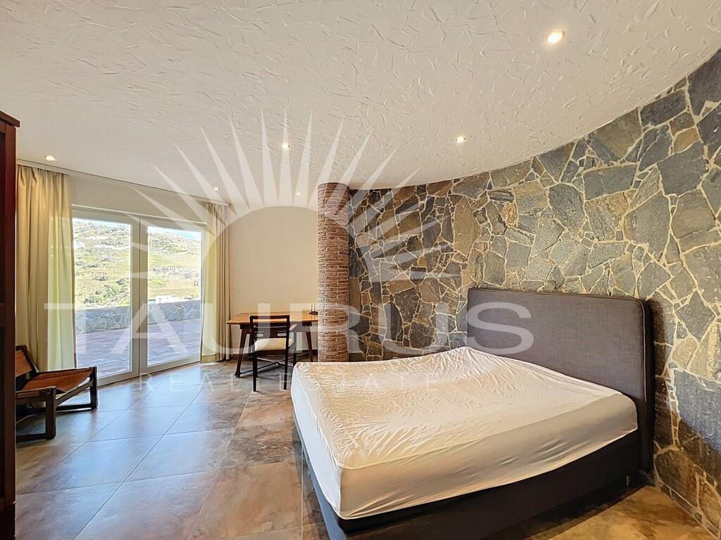 Villa for Sale in Algarrobo