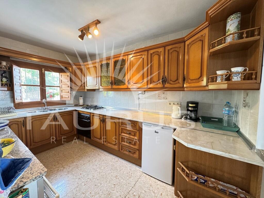 House for Sale in Canillas de Albaida