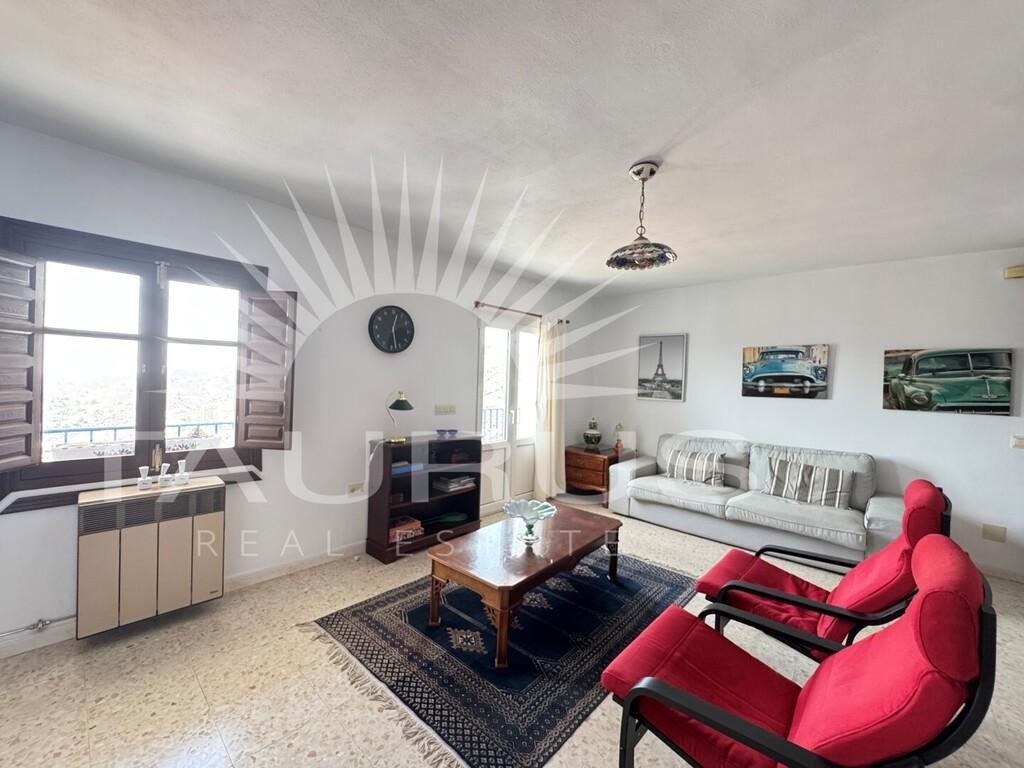 House for Sale in Canillas de Albaida