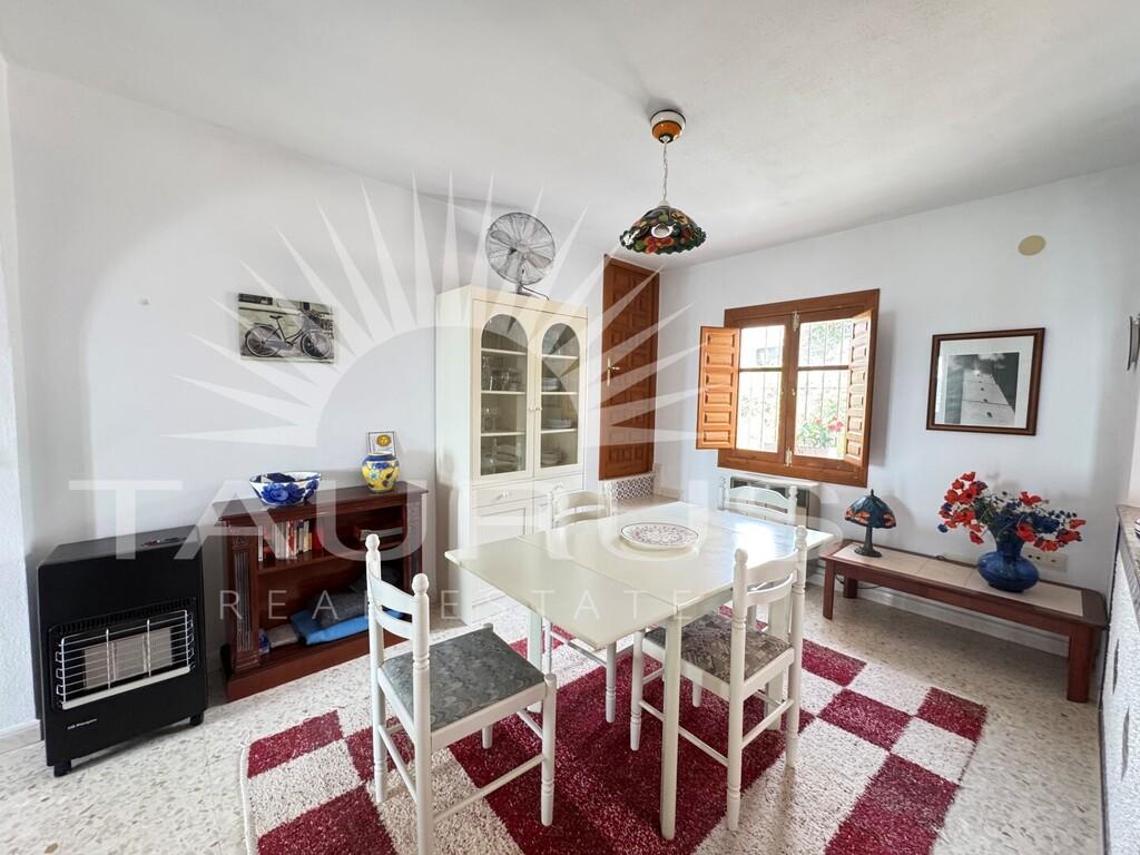 House for Sale in Canillas de Albaida