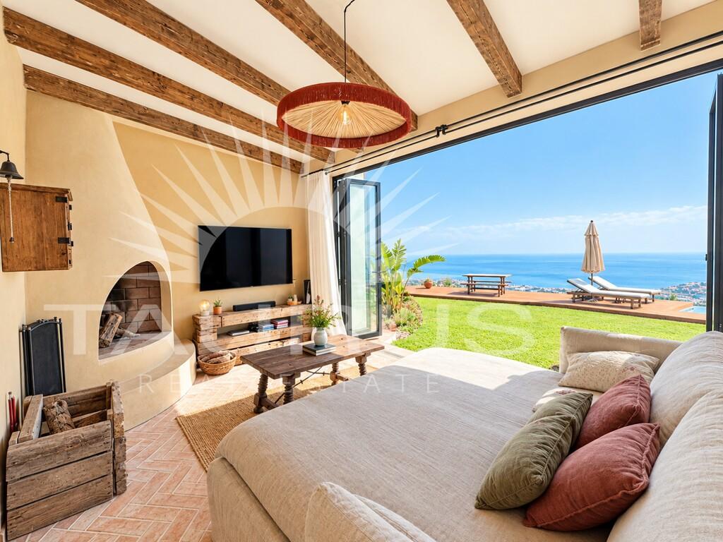 Villa for Sale in Arenas