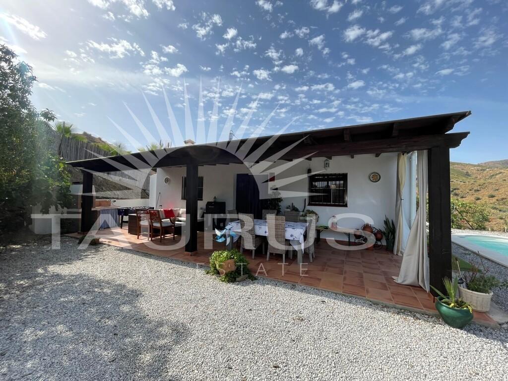 Villa for Sale in El Borge