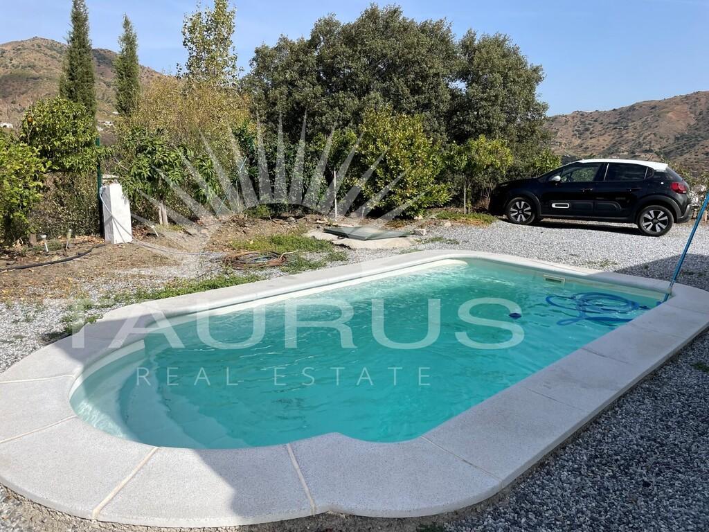 Villa for Sale in El Borge