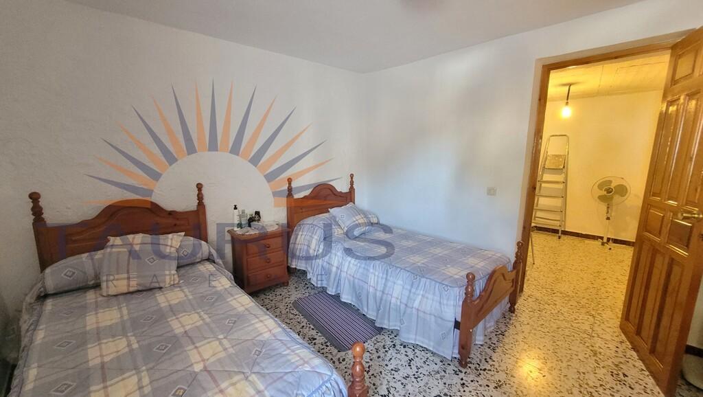 House for Sale in Salares