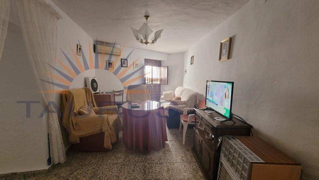 House for Sale in Salares