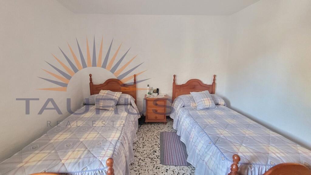 House for Sale in Salares