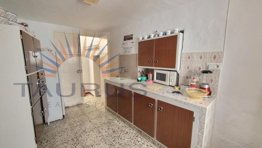 House for Sale in Salares