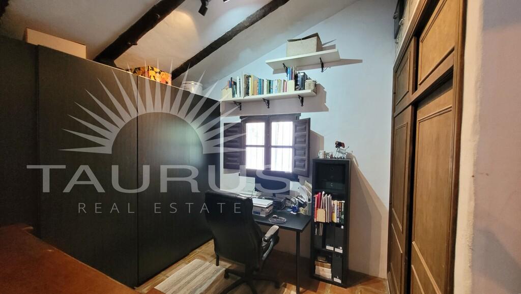 Villa for Sale in Árchez