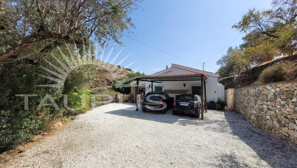 Villa for Sale in Árchez