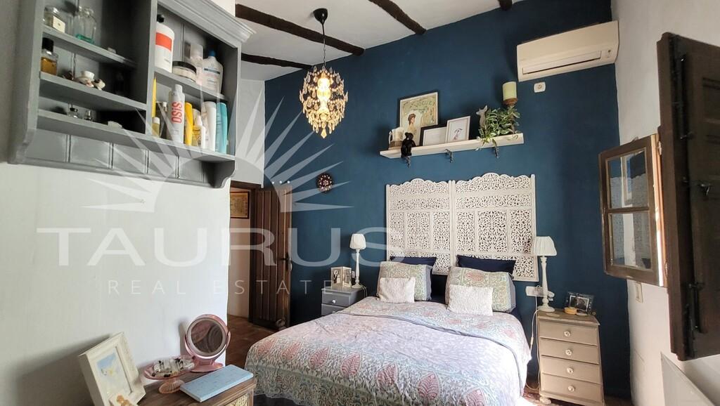 Villa for Sale in Árchez