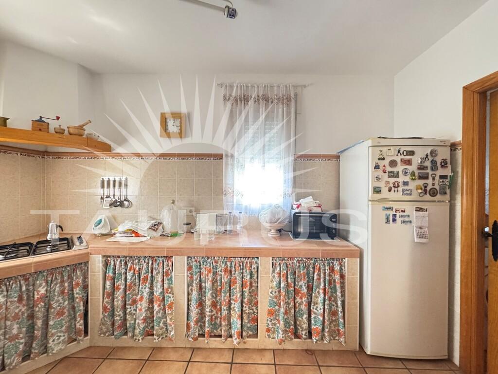 Villa for Sale in Canillas de Albaida