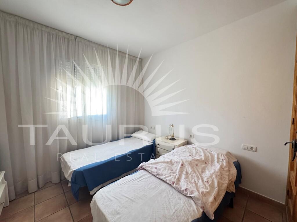 Villa for Sale in Canillas de Albaida