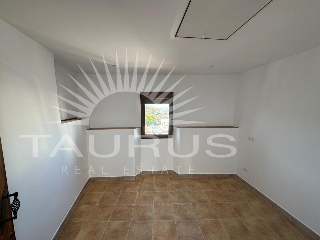 Premise for Sale in Cómpeta