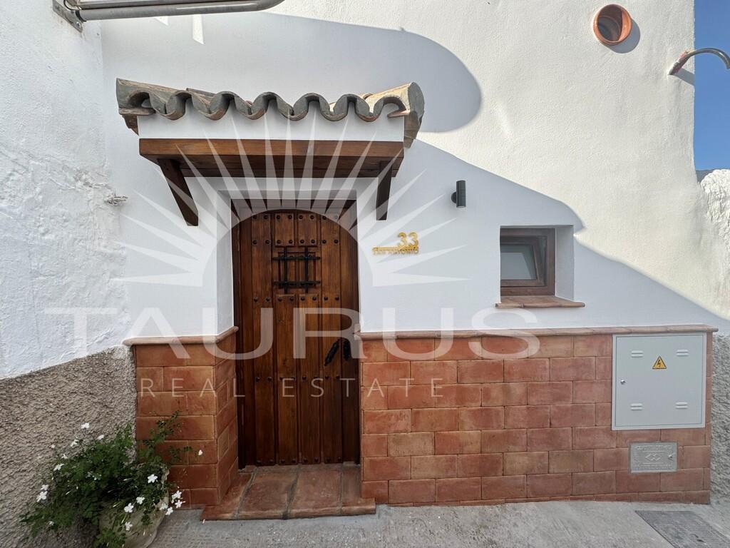 Premise for Sale in Cómpeta