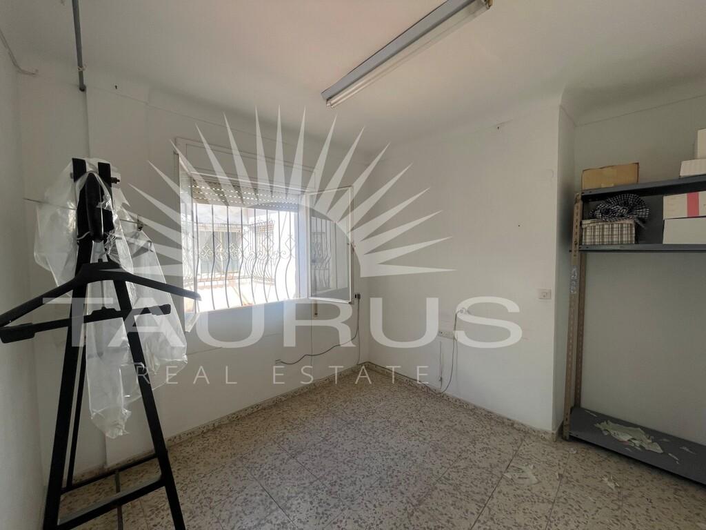 Premise for Sale in Vélez-Málaga