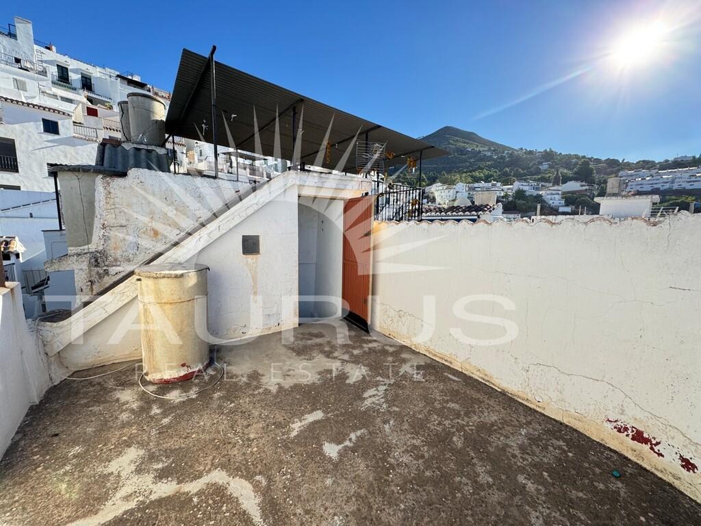 House for Sale in Cómpeta