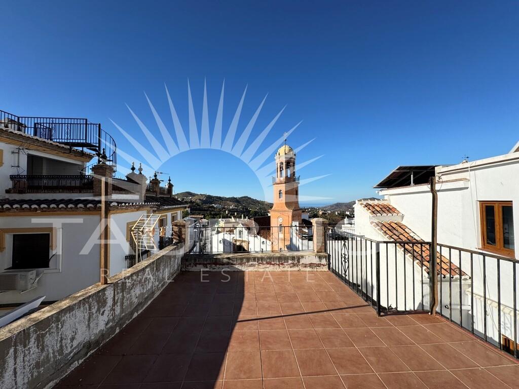 House for Sale in Cómpeta