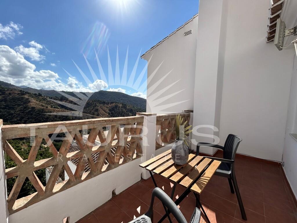 House for Sale in Sedella