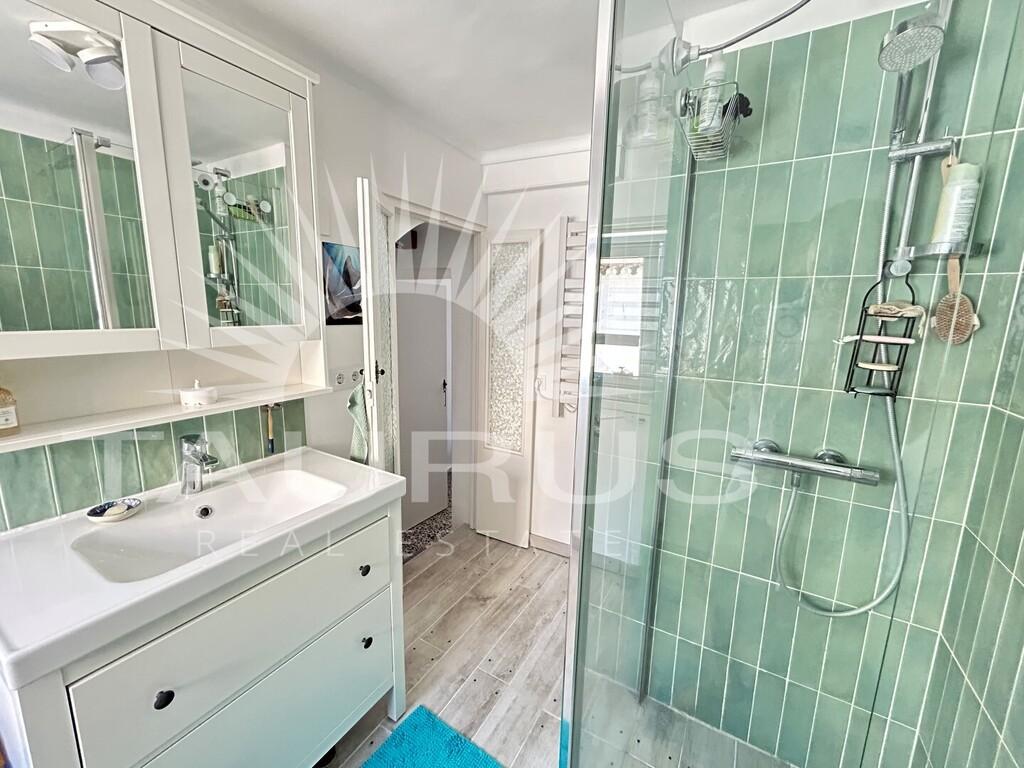 House for Sale in Sayalonga