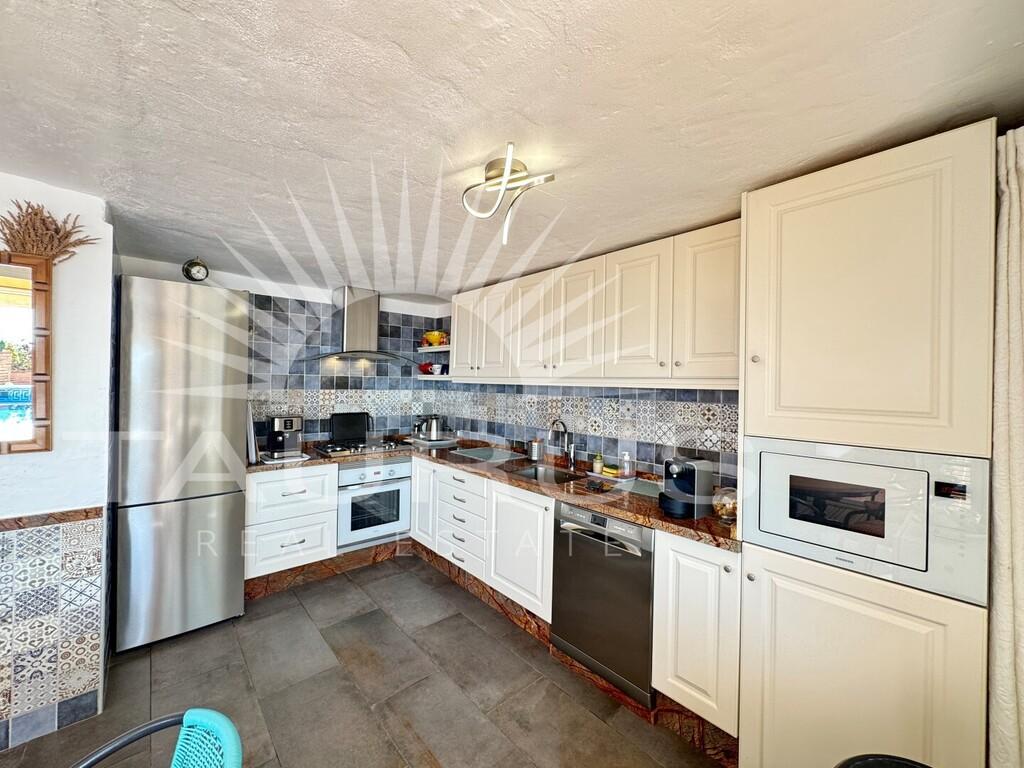 Villa en Venta en Cómpeta