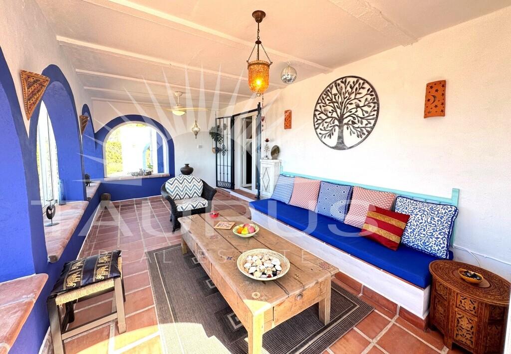 Villa en Venta en Cómpeta
