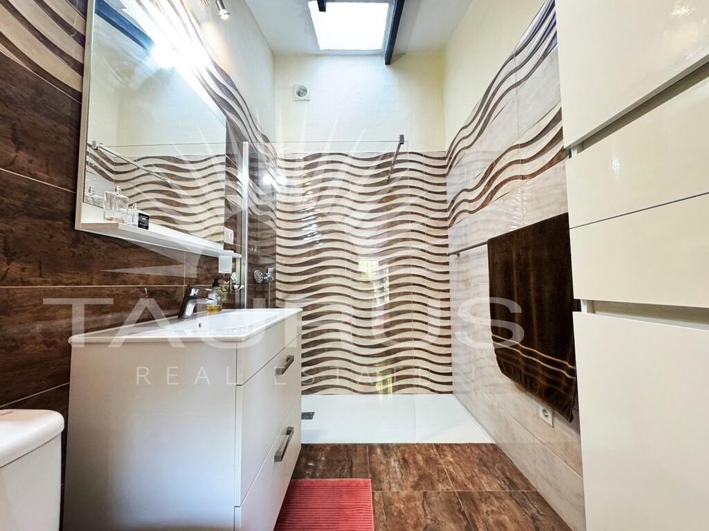 Villa en Venta en Cómpeta