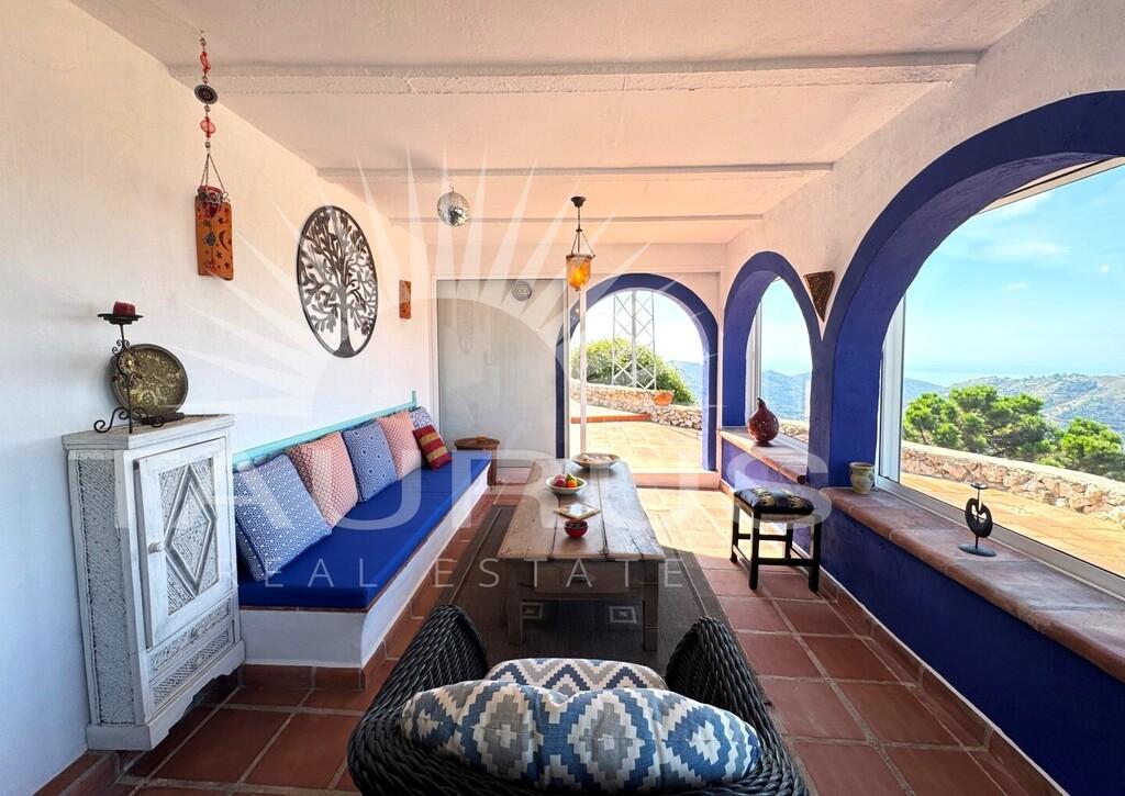 Villa en Venta en Cómpeta