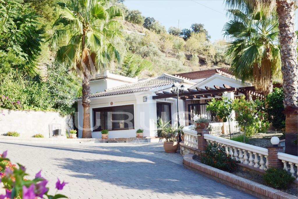 Villa for Sale in Cómpeta