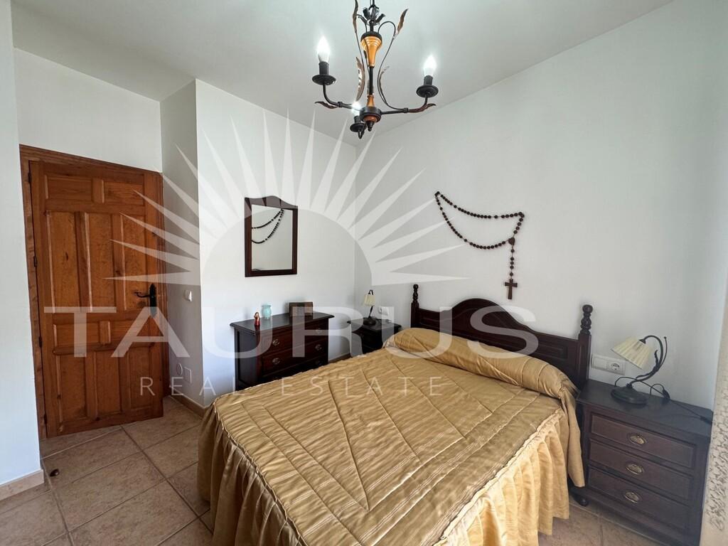 House for Sale in Sayalonga