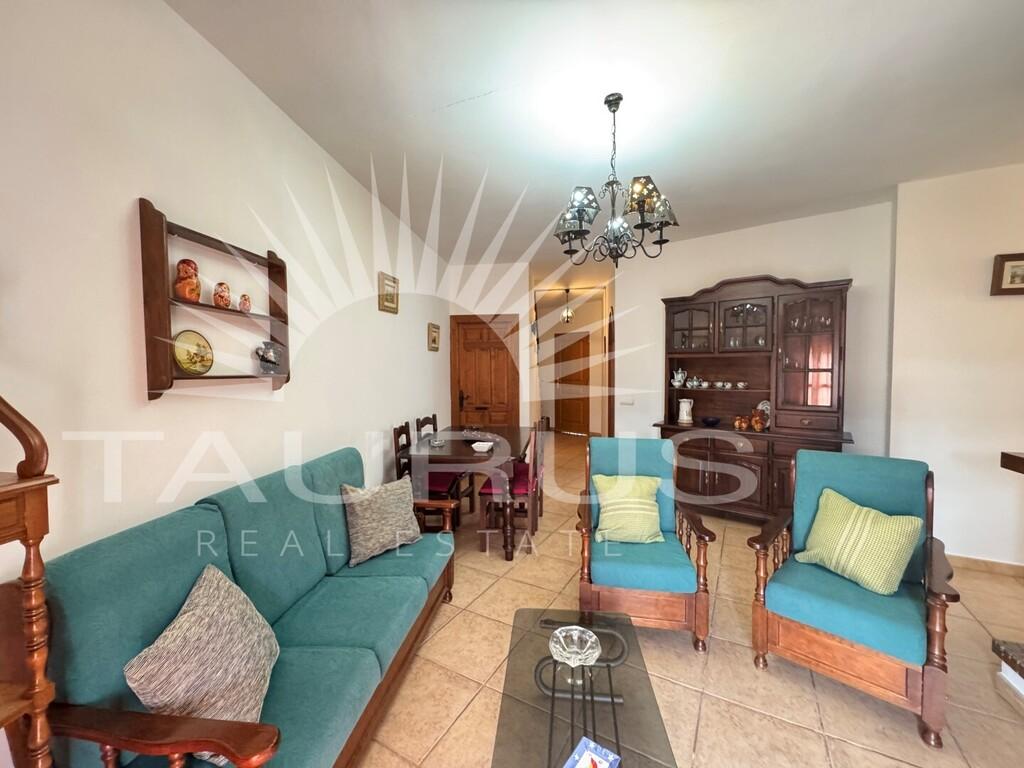 House for Sale in Sayalonga