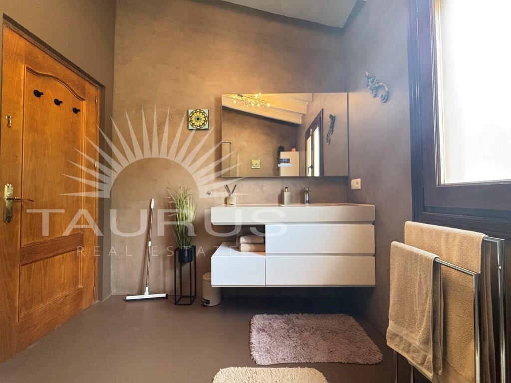 Villa en Venta en Cómpeta