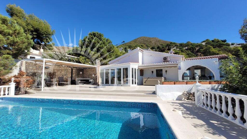 Villa en Venta en Cómpeta