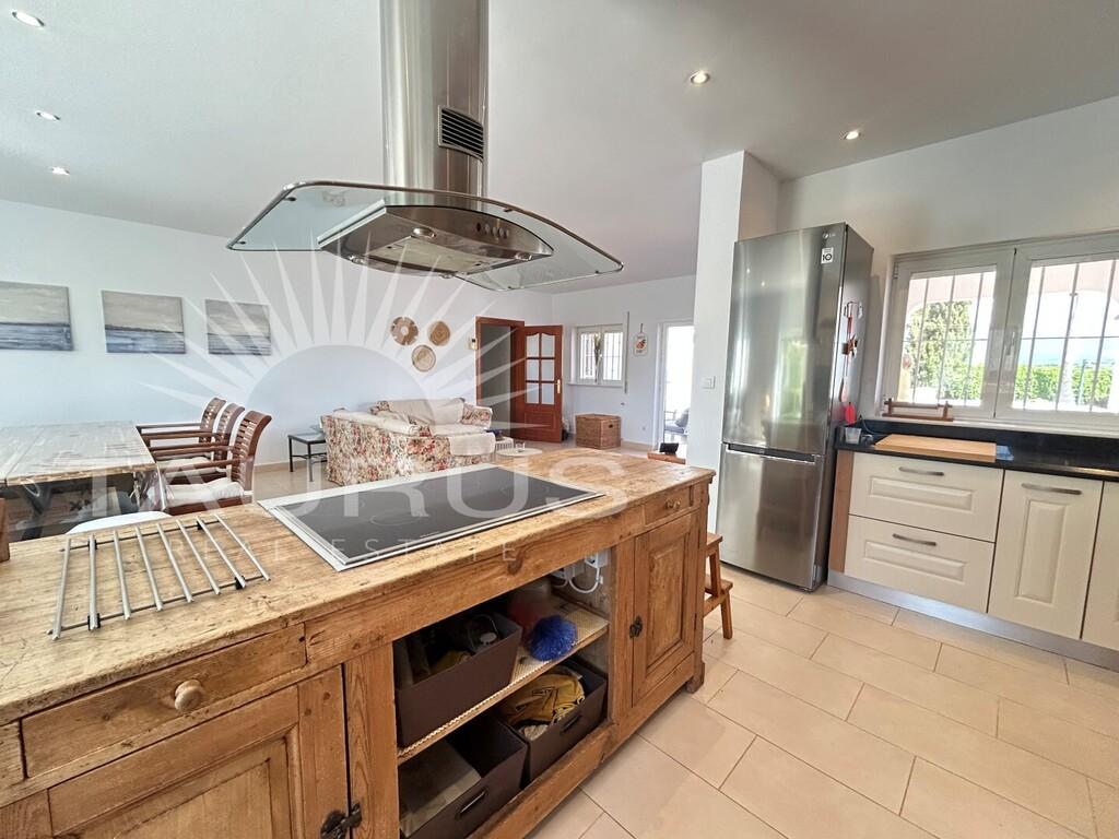 Villa en Venta en Viñuela