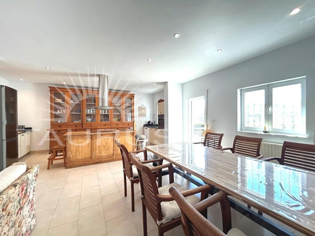 Villa en Venta en Viñuela