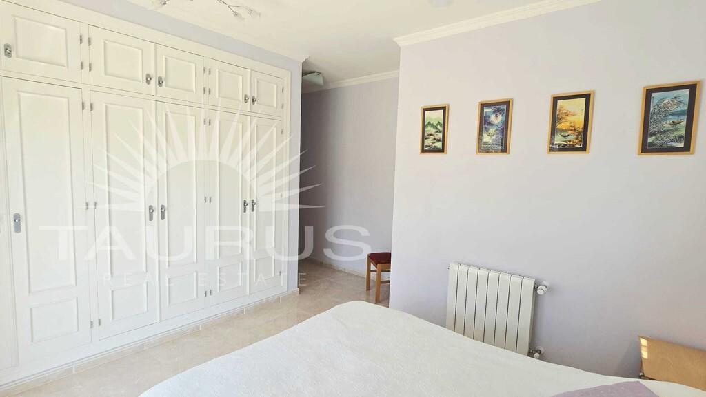 Villa for Sale in Árchez