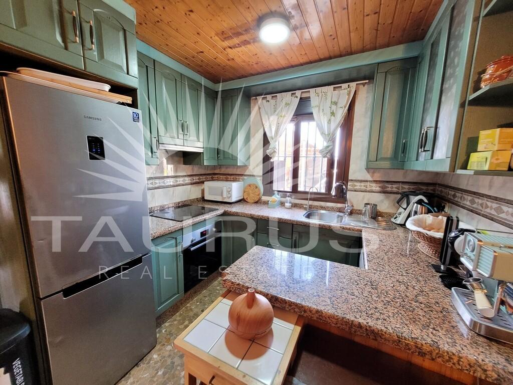 Villa en Venta en Almayate