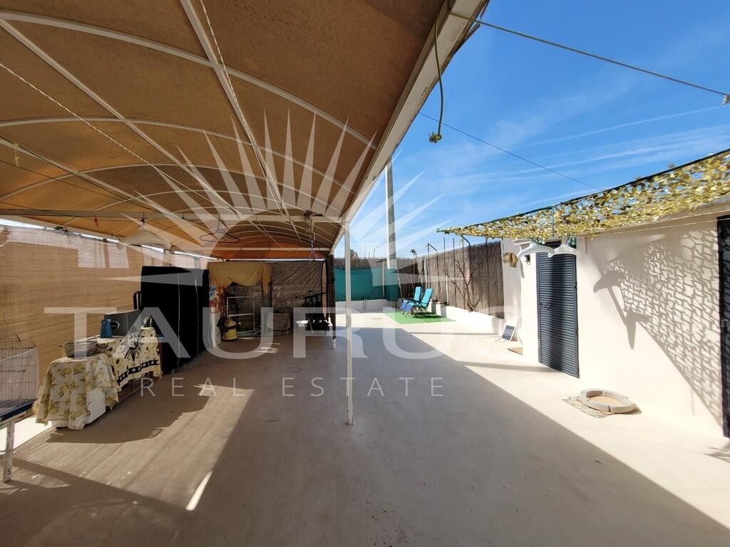 Villa en Venta en Almayate