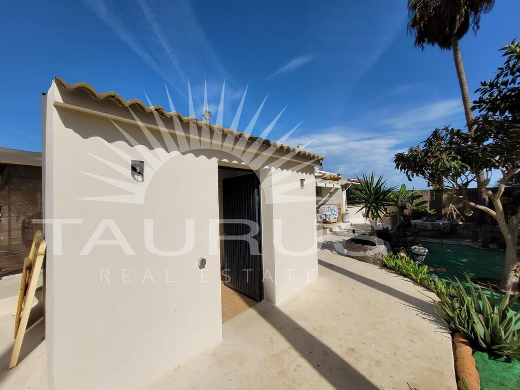 Villa en Venta en Almayate